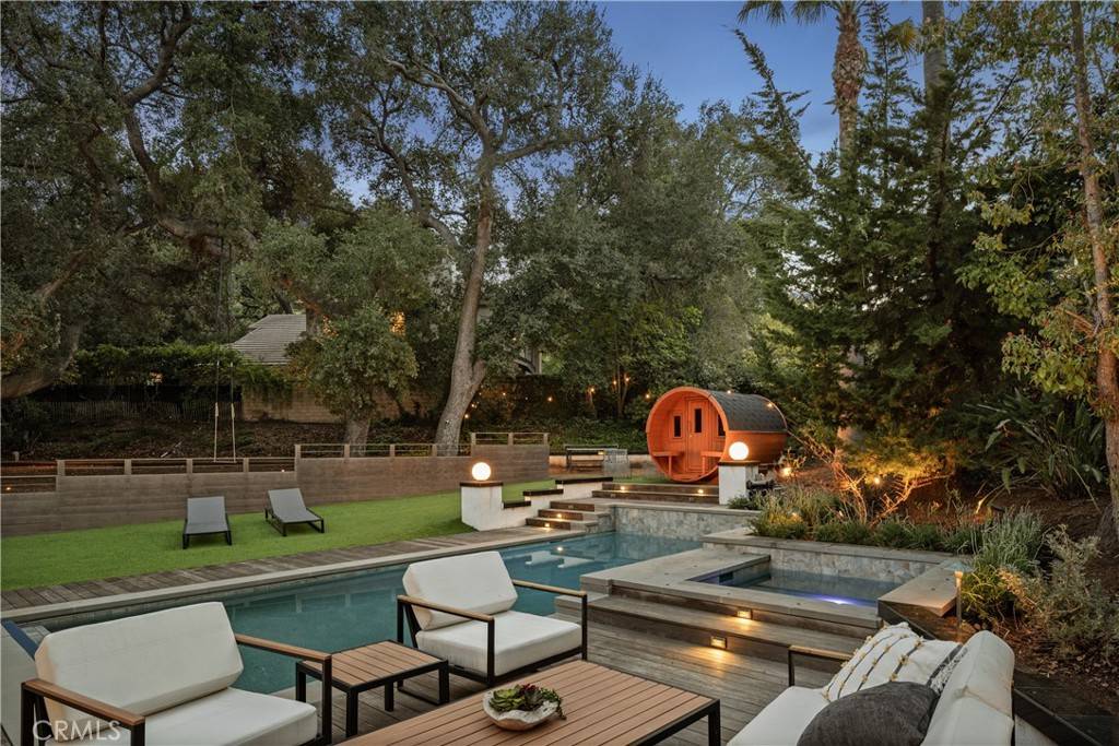 Westlake Village, CA 91361,32528 Pinebluff PL