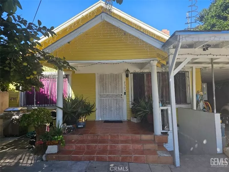 2305 W 2nd ST, Los Angeles, CA 90057