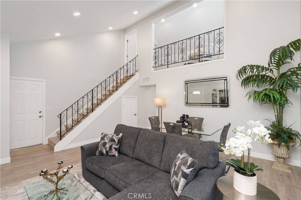 Simi Valley, CA 93065,2169 Marvel AVE