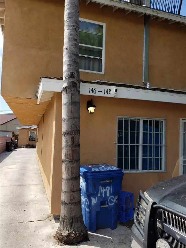 Los Angeles, CA 90003,146 W Gage AVE