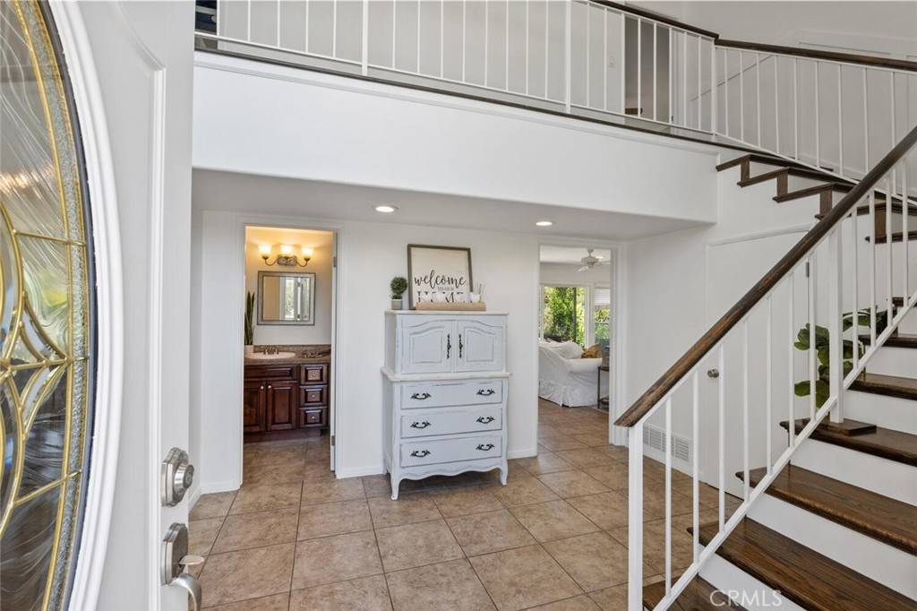 Thousand Oaks, CA 91360,4354 Avenida Prado