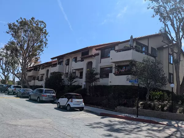 28010 Tiffany LN #306, Canyon Country, CA 91387