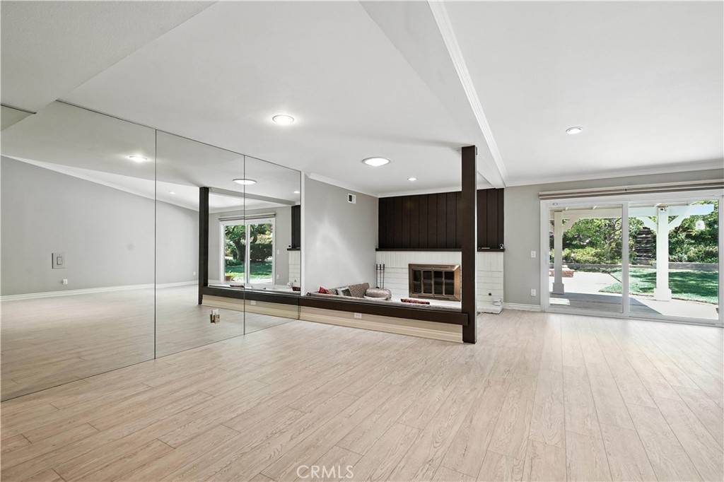 Porter Ranch, CA 91326,19401 Twin Hills PL