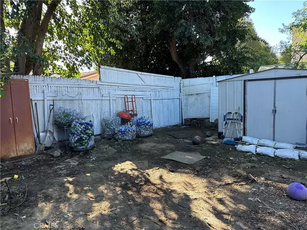 Van Nuys, CA 91405,6738 Sylmar AVE