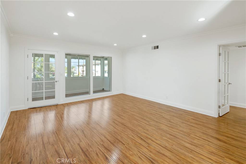 6160 Whitsett AVE #6, North Hollywood, CA 91606