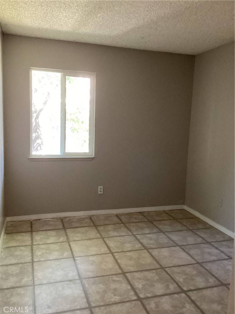 Rialto, CA 92376,544 N Loretta ST