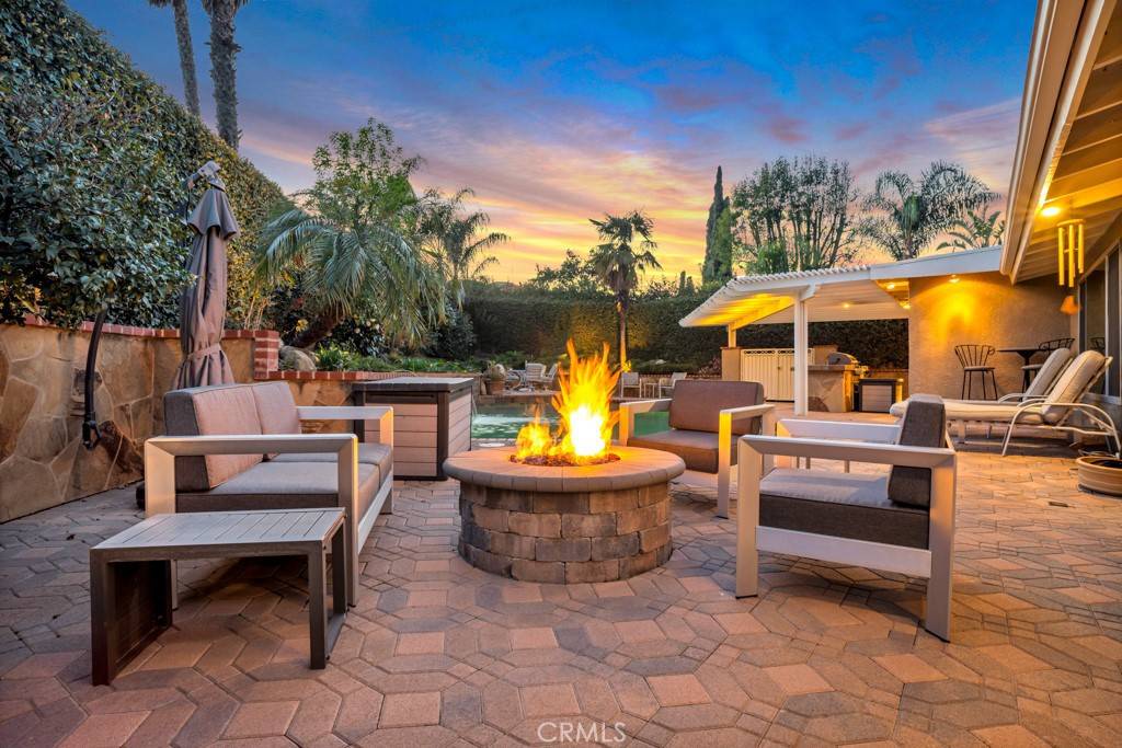 Granada Hills, CA 91344,13123 Whistler AVE