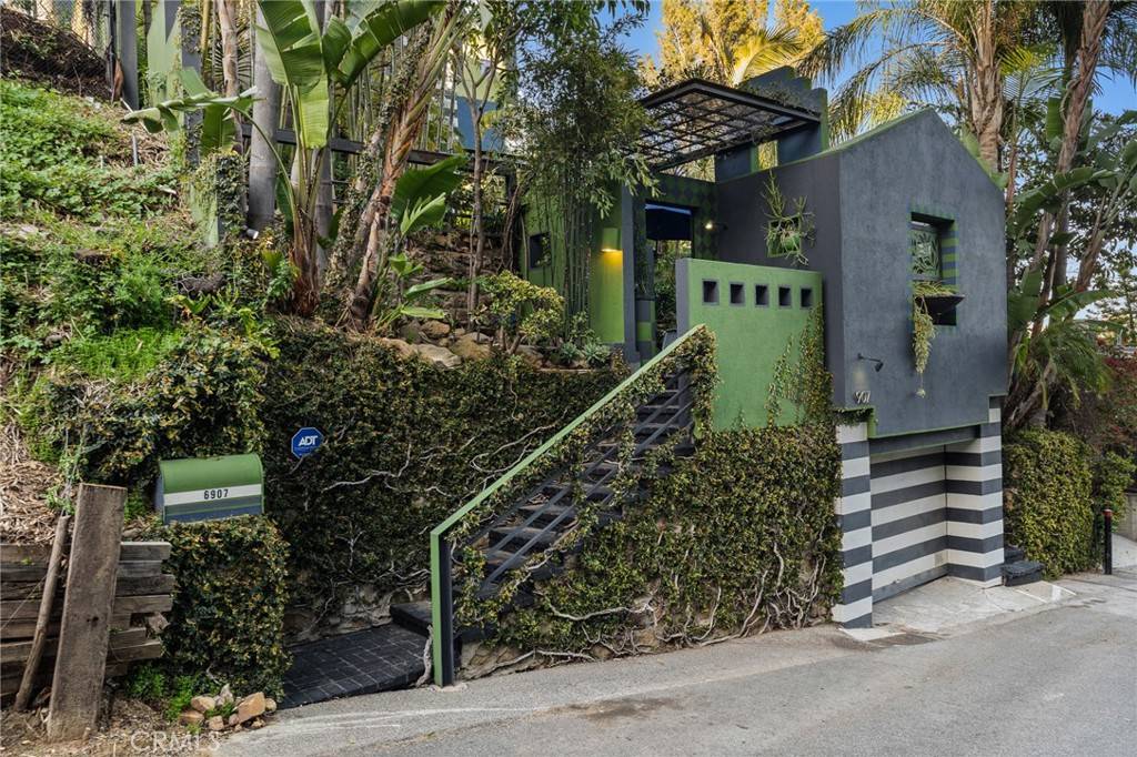 6907 Treasure TRL, Hollywood Hills, CA 90068