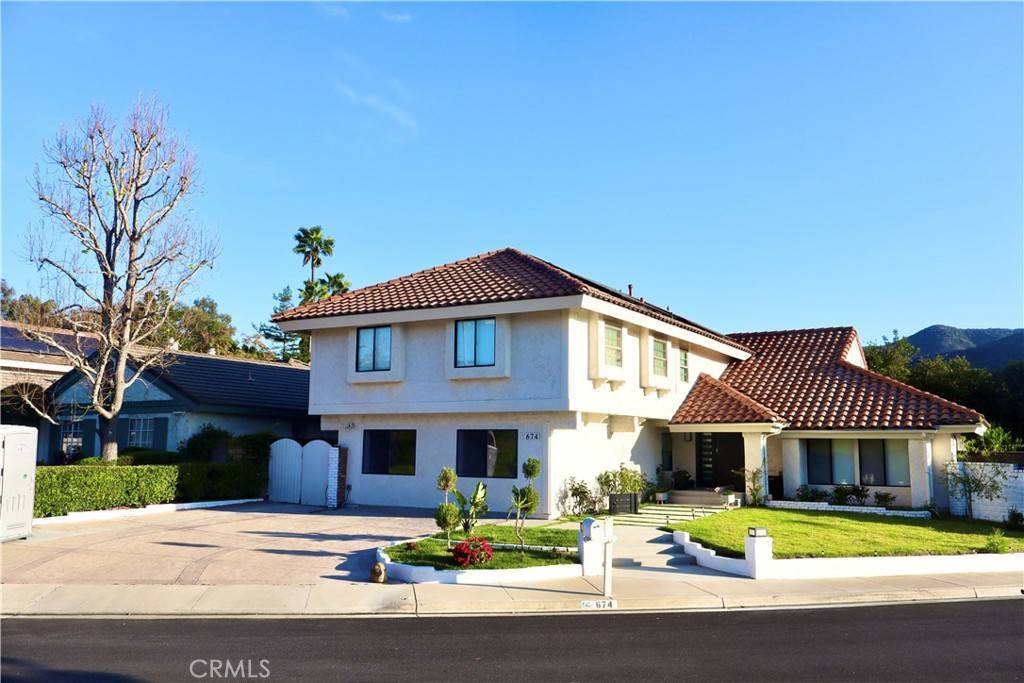 674 Cypress ST, Newbury Park, CA 91320