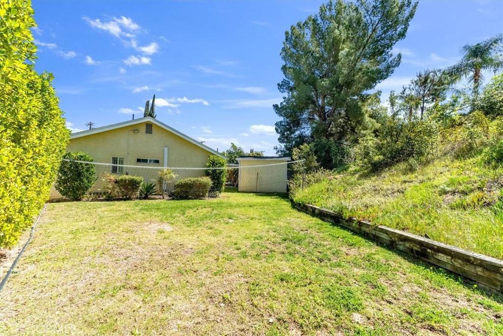Sunland, CA 91040,9056 Oswego ST