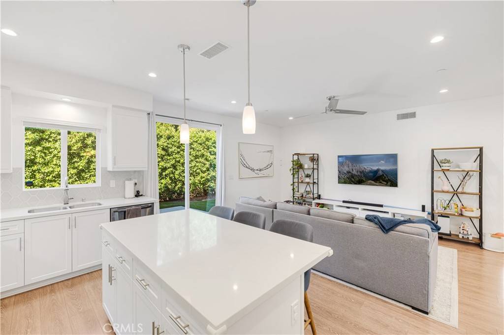 Reseda, CA 91335,6747 Rhea CT