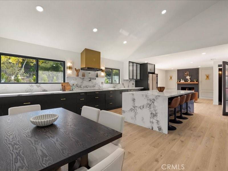 Newbury Park, CA 91320,214 Maynard Ave