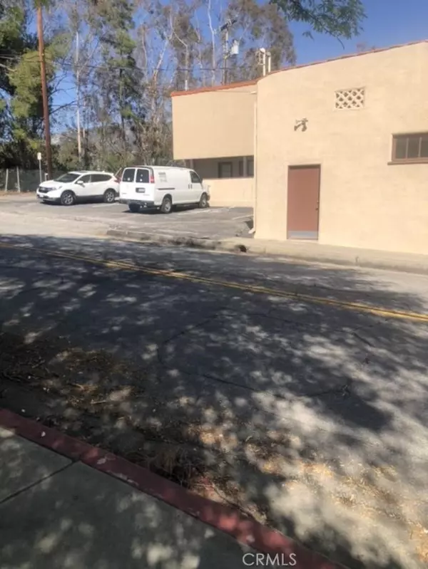 La Canada Flintridge, CA 91011,1129 Foothill BLVD
