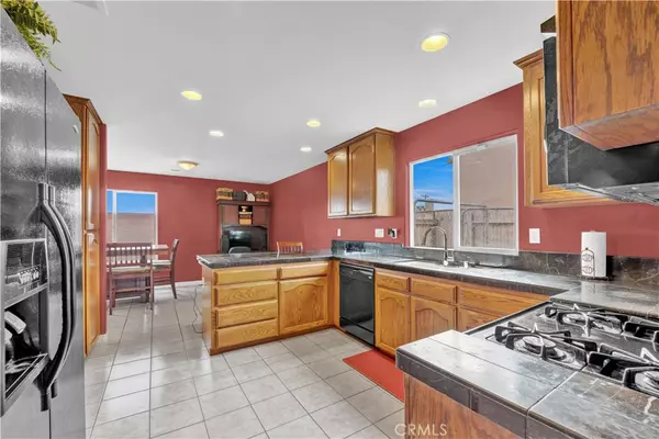 9209 Rockefeller ST Bakersfield, CA 93311