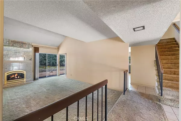 Canyon Country, CA 91351,28217 Tambora DR