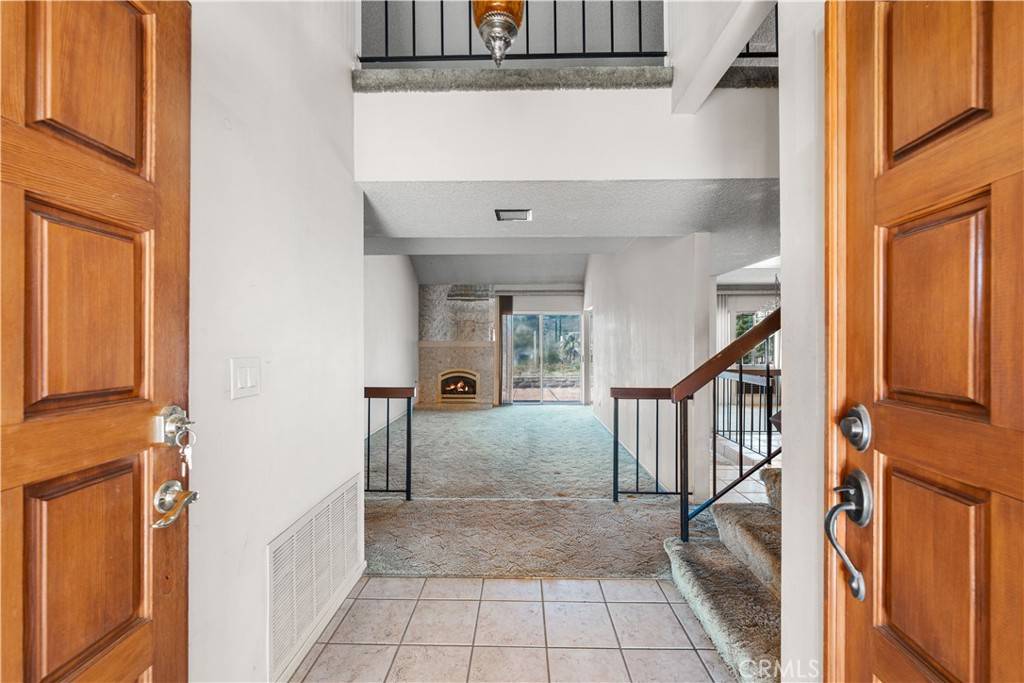Canyon Country, CA 91351,28217 Tambora DR