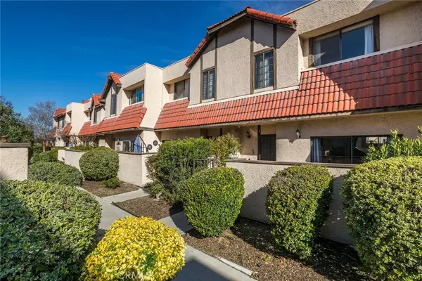 Canyon Country, CA 91387,27663 Ironstone DR #3