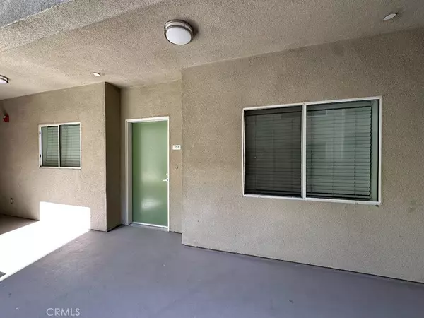 Canoga Park, CA 91303,7551 Jordan AVE #107