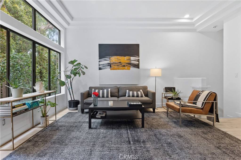Studio City, CA 91604,11847 Laurelwood DR #105