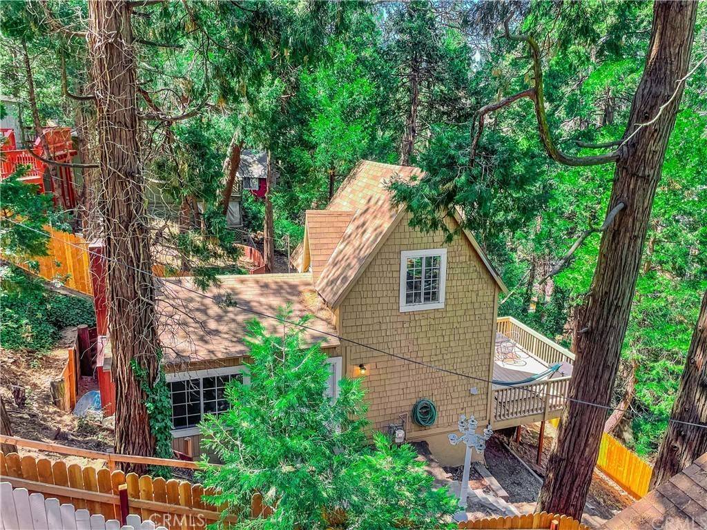 23624 Scenic DR, Crestline, CA 92325