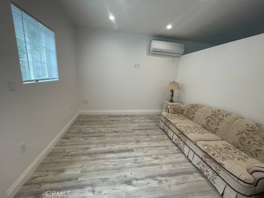 Winnetka, CA 91306,20727 Stephanie DR