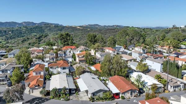 Topanga, CA 90290,171 Comanche
