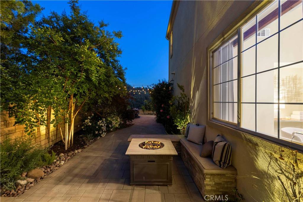 Valencia, CA 91354,24912 Hearth CT
