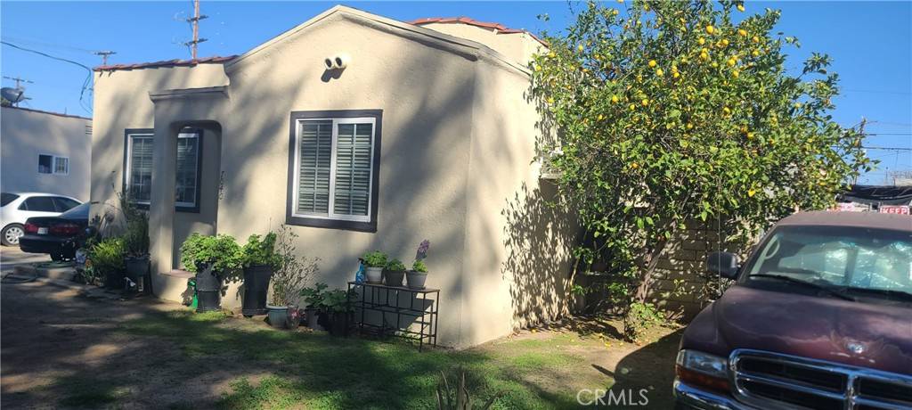 Reseda, CA 91335,7040 Baird AVE