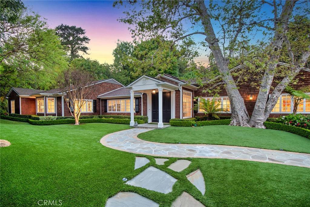 Los Angeles, CA 90077,15461 Milldale DR