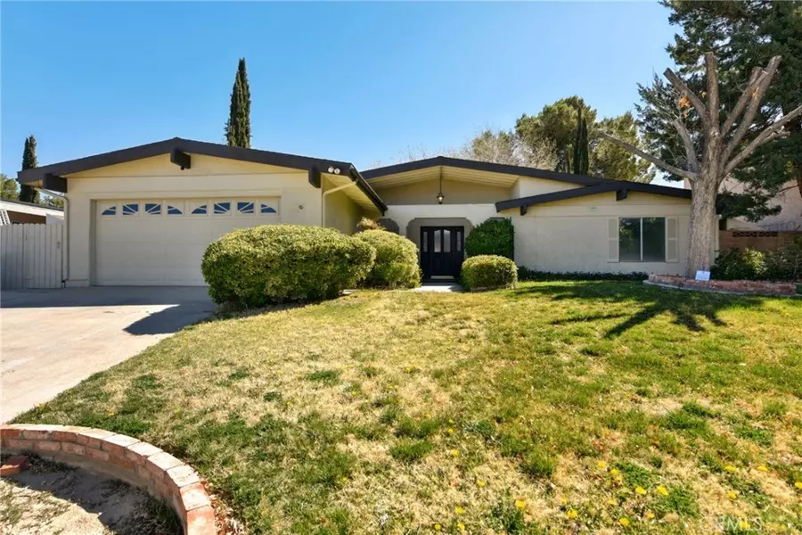 44140 Galion AVE, Lancaster, CA 93536