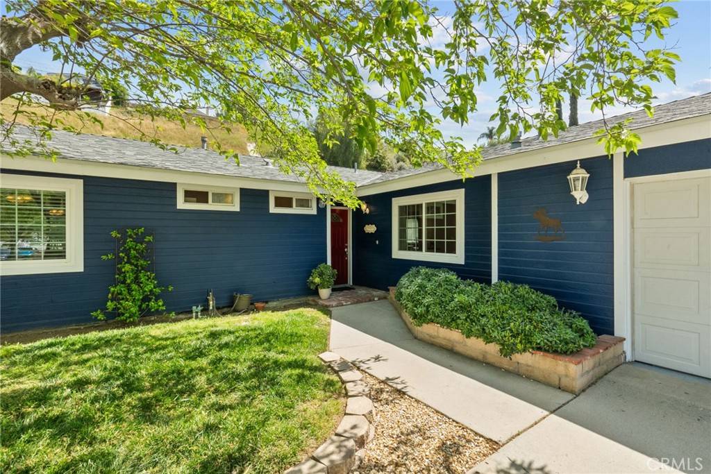 Newhall, CA 91321,26450 Ridge Vale DR