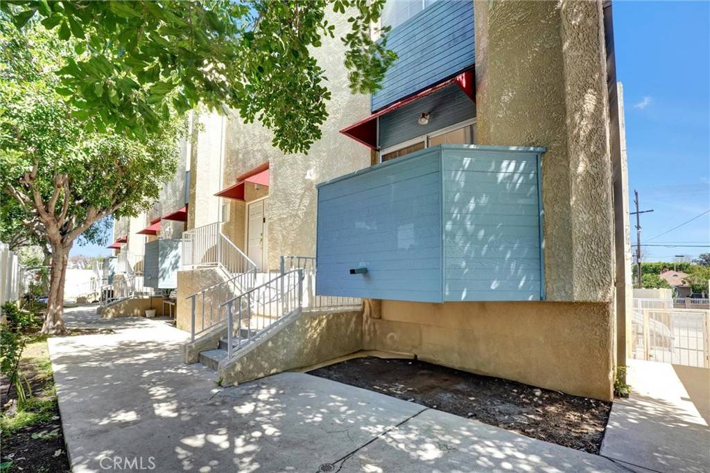 Van Nuys, CA 91405,14105 Lemay ST #4