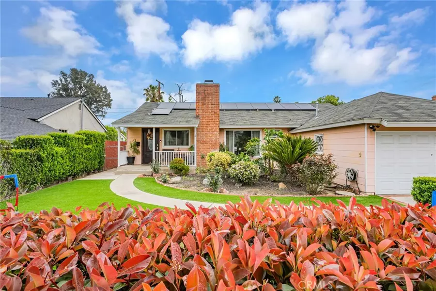7008 Colbath AVE, Van Nuys, CA 91405