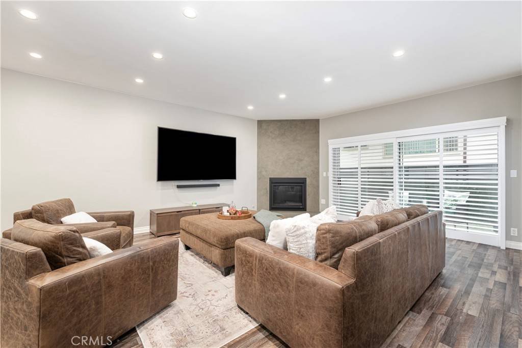 Sherman Oaks, CA 91403,14919 Dickens ST #104