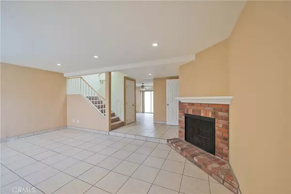 Sylmar, CA 91342,15230 Roxford ST #40