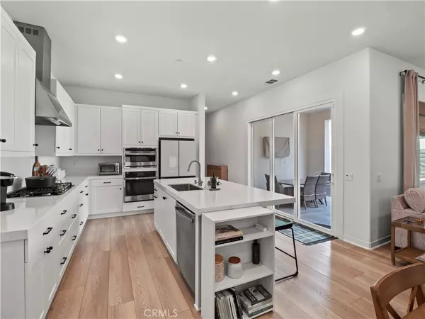 27074 Amber Sky WAY Valencia, CA 91381