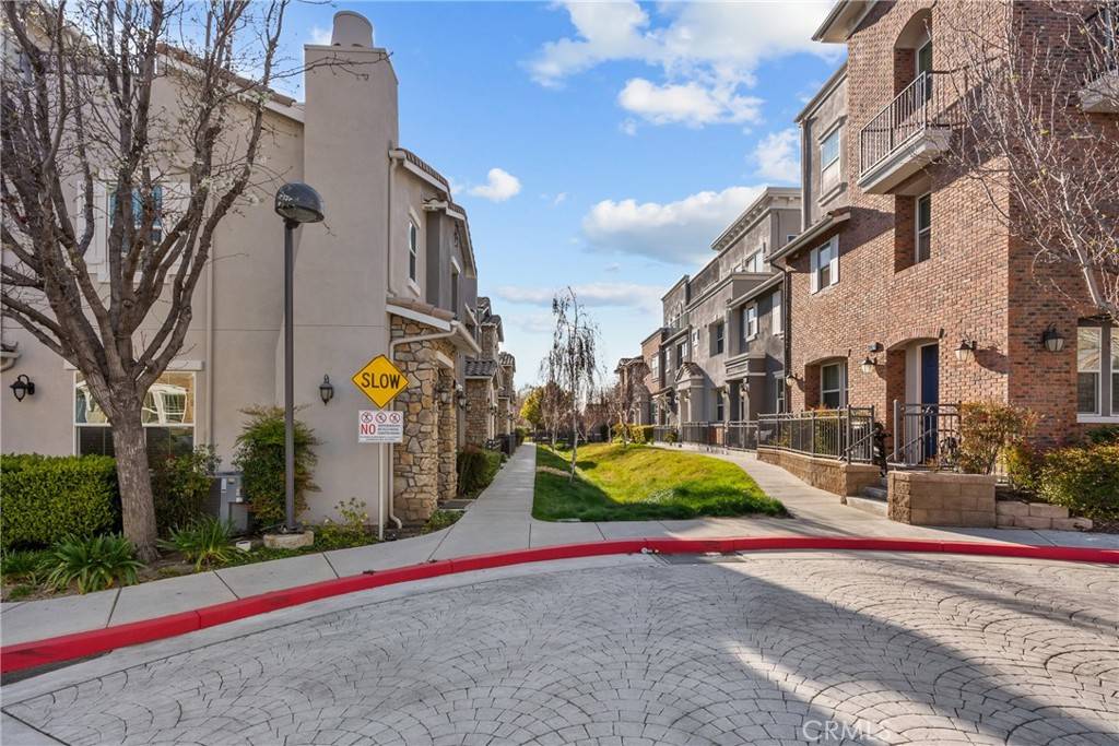 Simi Valley, CA 93063,2239 Rolling River LN #1