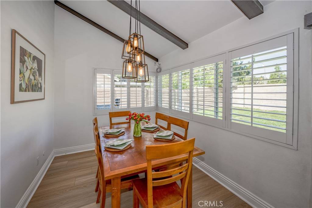 Valencia, CA 91355,23863 Via Jacara