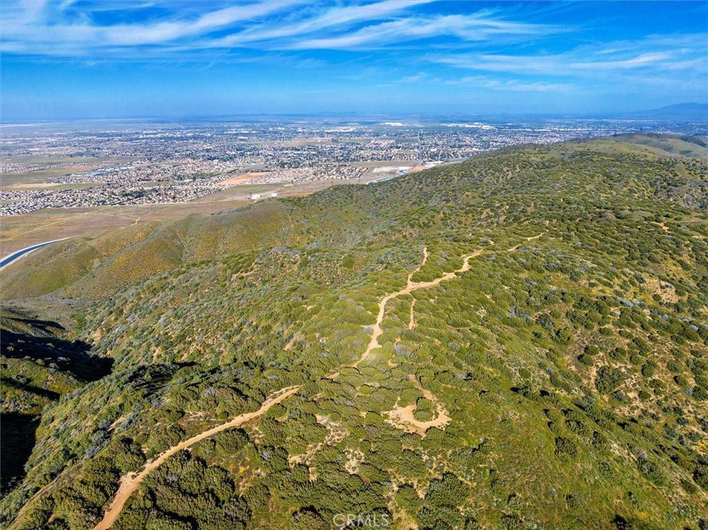 48725 Shallow Springs Road N, Leona Valley, CA 93551