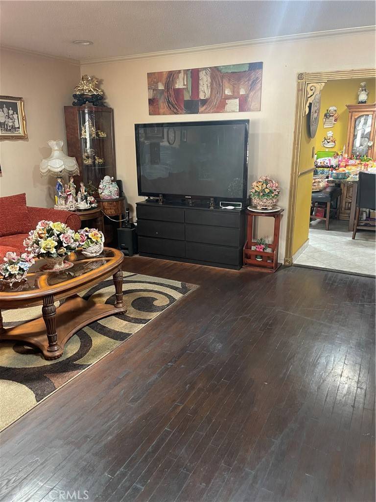 North Hollywood, CA 91605,13009 Lorne ST