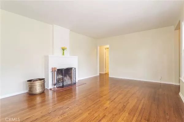 Reseda, CA 91335,6456 Yolanda AVE