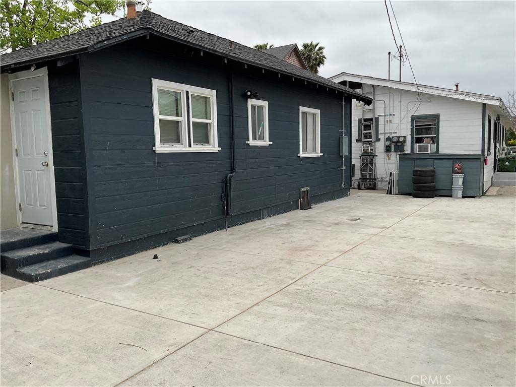 Los Angeles, CA 90037,961 W 47th ST