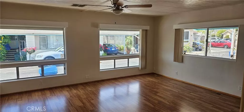 8811 Canoga AVE #316, Canoga Park, CA 91304
