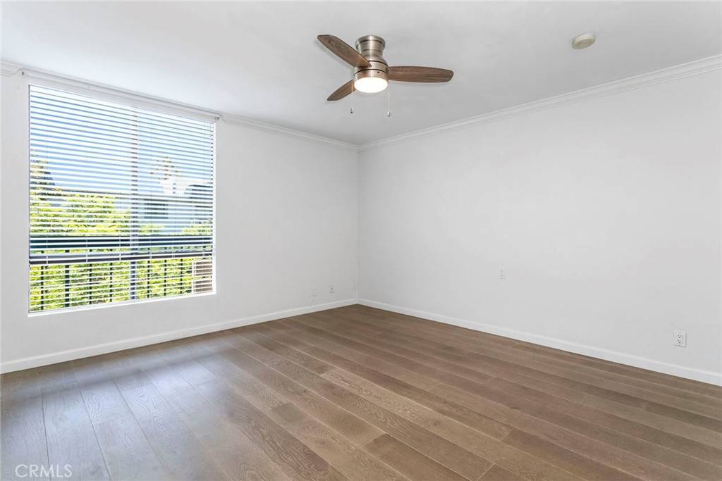 Los Angeles, CA 90046,7320 Hawthorn AVE #102