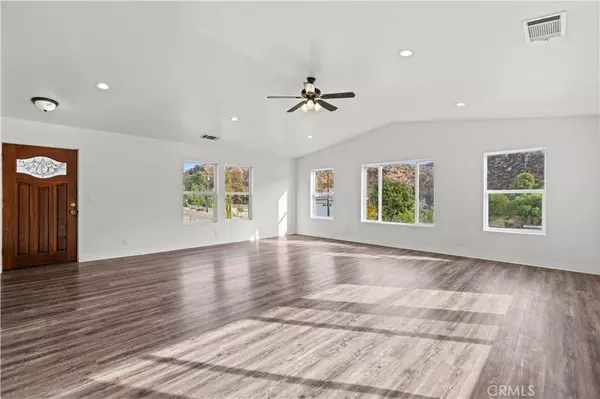 Castaic, CA 91384,28637 Chiquito Canyon RD