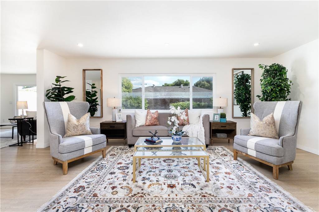 Northridge, CA 91343,9038 Whitaker AVE