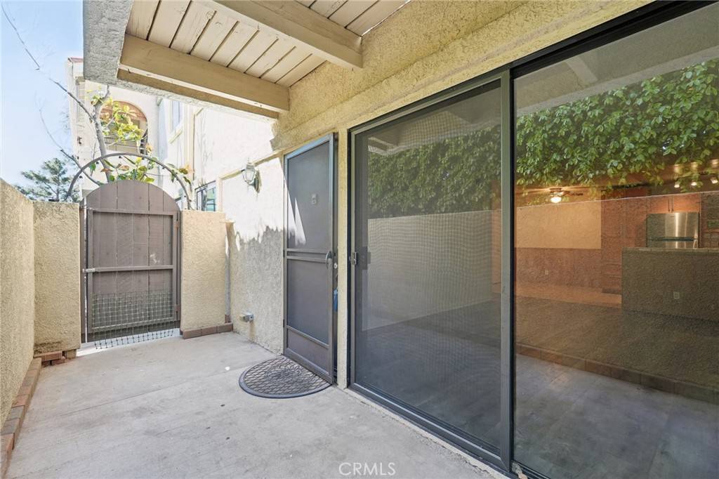 Canyon Country, CA 91351,27236 Luther DR #713