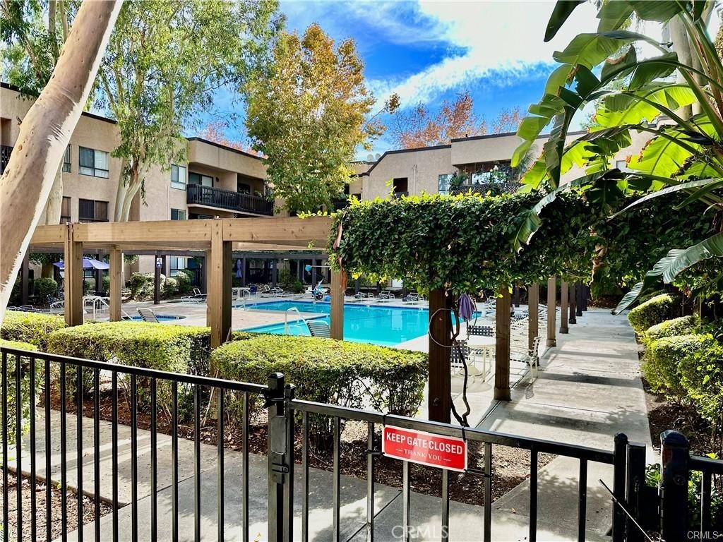 22100 Burbank BLVD #201A, Woodland Hills, CA 91367