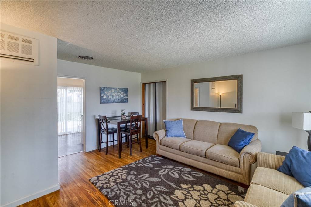 Panorama City, CA 91402,8406 Lennox AVE