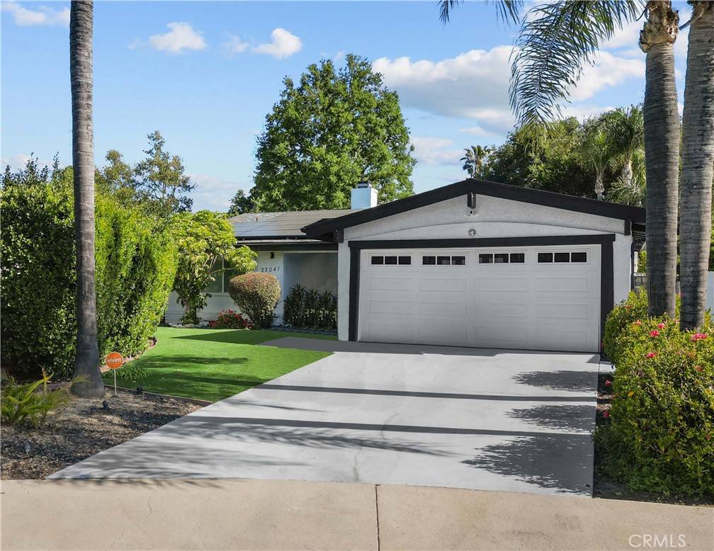 22041 Kinzie ST, Chatsworth, CA 91311